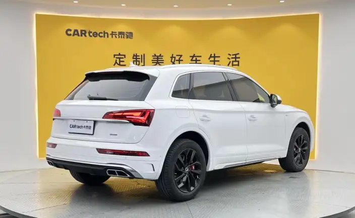 Audi Q5L 2022 Model 40T Luxury Dynamic Model – фото 6