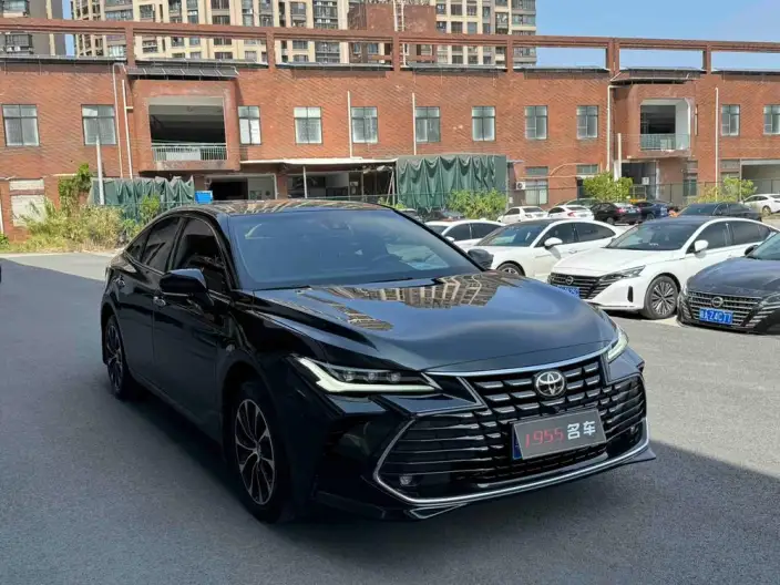 Toyota Avalon 2023 Model 2.0L CVT Deluxe Edition