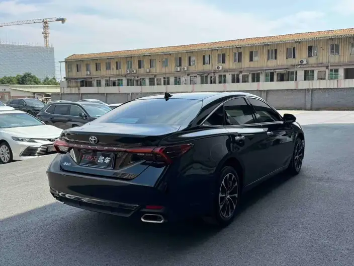 Toyota Avalon 2023 Model 2.0L CVT Deluxe Edition – фото 6