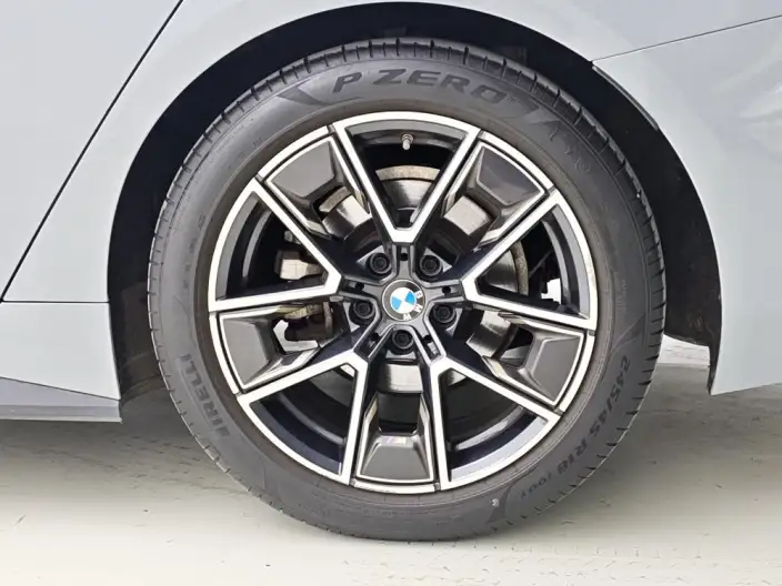 BMW 4 Series 2023 Model 425i Gran Coupe M Sports Set – фото 9