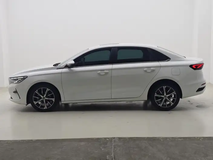 Geely Emgrand 2022 Model No. 4 Gen 1.5L CVT Noble Model – фото 4