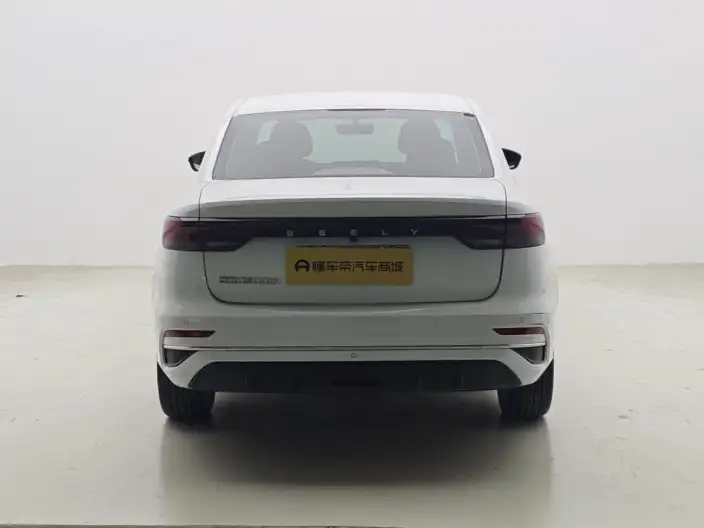 Geely Emgrand 2022 Model No. 4 Gen 1.5L CVT Noble Model – фото 6