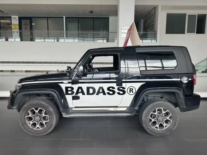 BAIC BJ40 2024 Model 2.0T Automatic 4WD Tribute to the 2020 Honor Edition