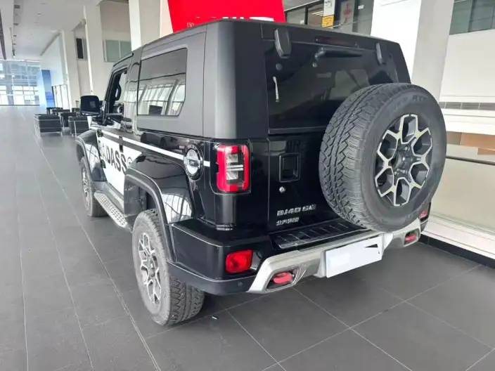 BAIC BJ40 2024 Model 2.0T Automatic 4WD Tribute to the 2020 Honor Edition