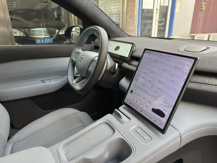 NIO EC6 2023 Model 75kWh – фото 10