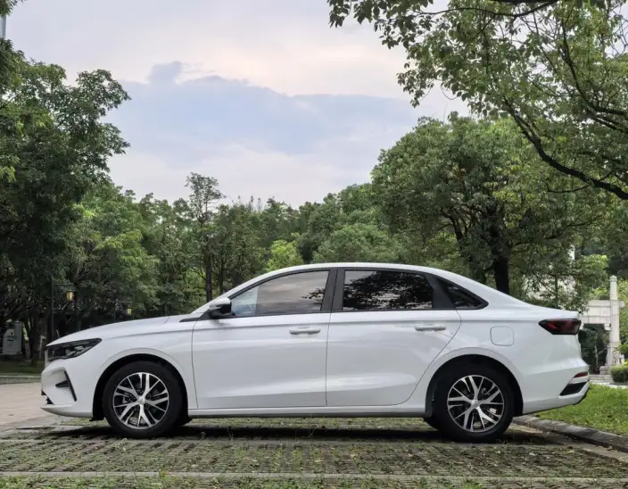 Geely Emgrand 2023 Model No. 4 Gen Champion Edition 1.5L Manual Luxury Model
