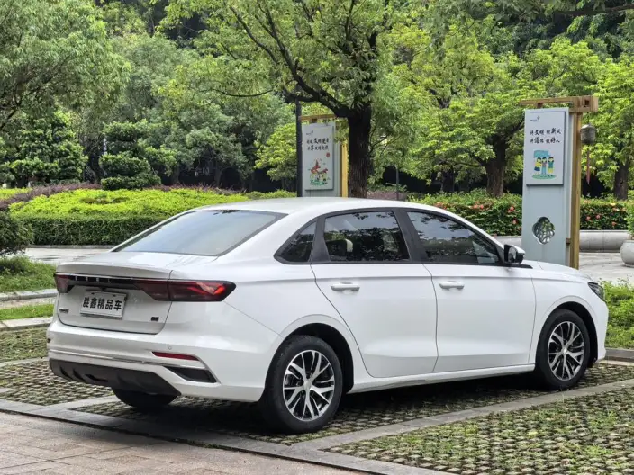 Geely Emgrand 2023 Model No. 4 Gen Champion Edition 1.5L Manual Luxury Model – фото 7