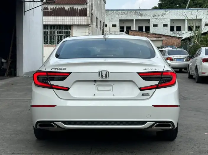 Honda Accord 2022 Model 260TURBO Deluxe Edition – фото 5