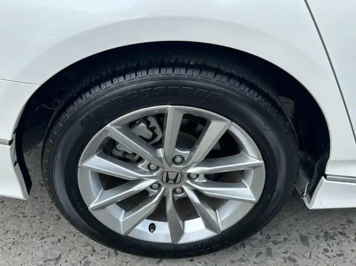 Honda Accord 2022 Model 260TURBO Deluxe Edition – фото 10