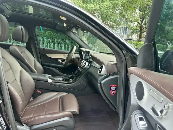Mercedes-Benz GLC 2022 Model GLC 260 L 4MATIC Dynamic Model – фото 6