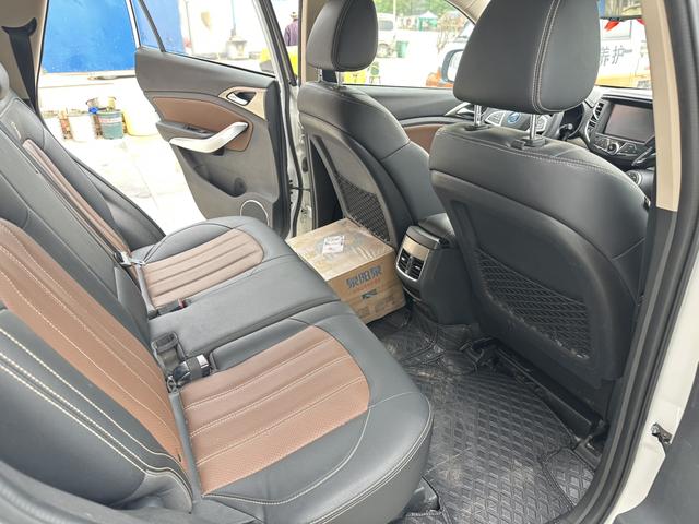 BYD Destroyer 05 2023 DM-i Champion 120KM Flagship – фото 10