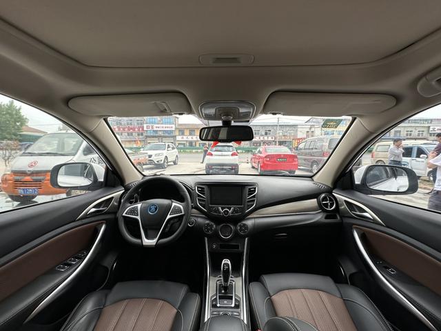 BYD Destroyer 05 2023 DM-i Champion 120KM Flagship – фото 11