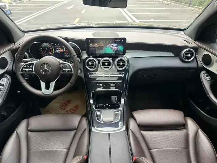 Mercedes-Benz GLC 2022 Model GLC 260 L 4MATIC Dynamic Model – фото 10