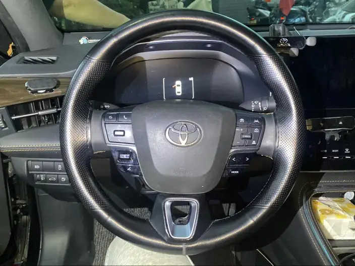 Toyota Avalon 2024 Model Intelligent Hybrid 2.0L E-CVT Deluxe Edition – фото 7