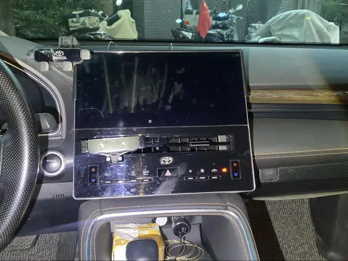 Toyota Avalon 2024 Model Intelligent Hybrid 2.0L E-CVT Deluxe Edition – фото 8