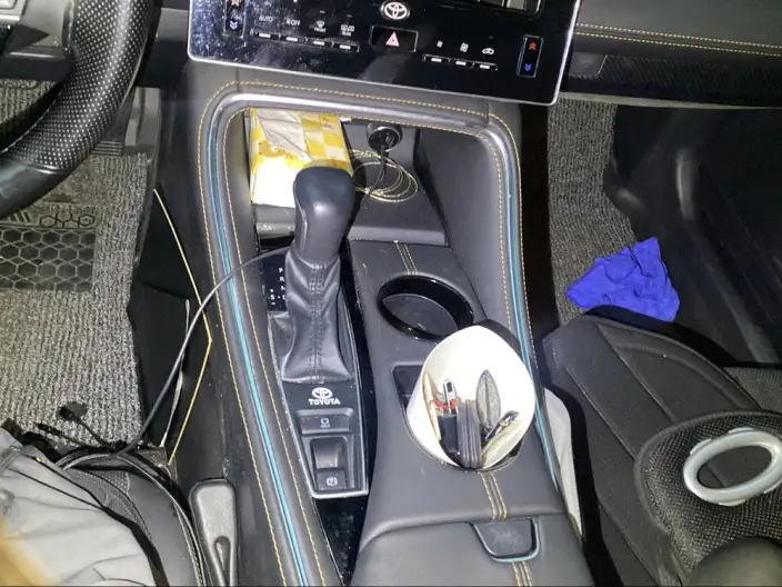 Toyota Avalon 2024 Model Intelligent Hybrid 2.0L E-CVT Deluxe Edition – фото 9