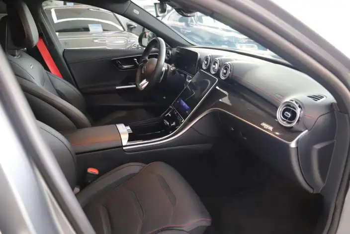 Mercedes-Benz C-Class AMG 2024 Model AMG C 43 4MATIC – фото 7