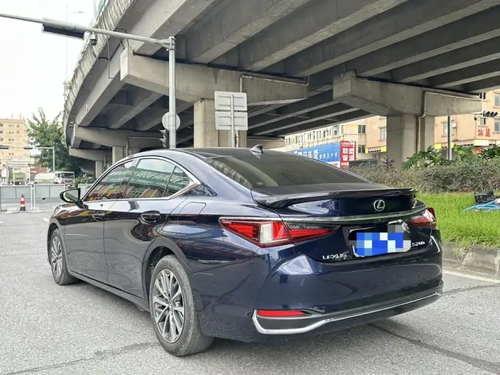 Lexus ES 2022 Model 200 Superior Edition