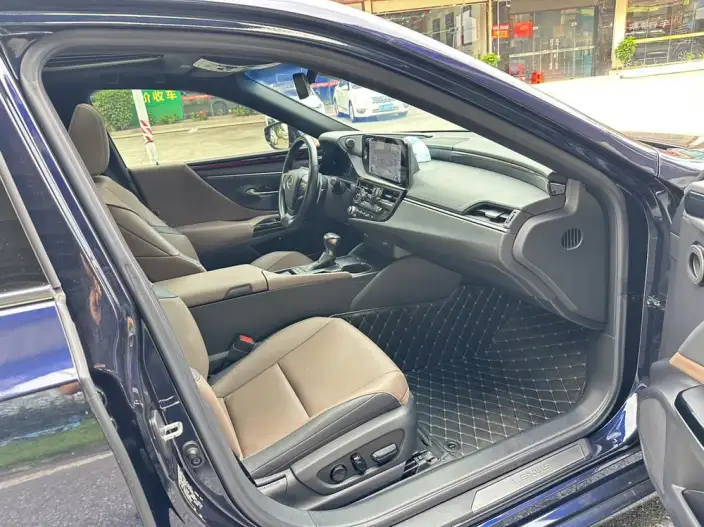 Lexus ES 2022 Model 200 Superior Edition – фото 6