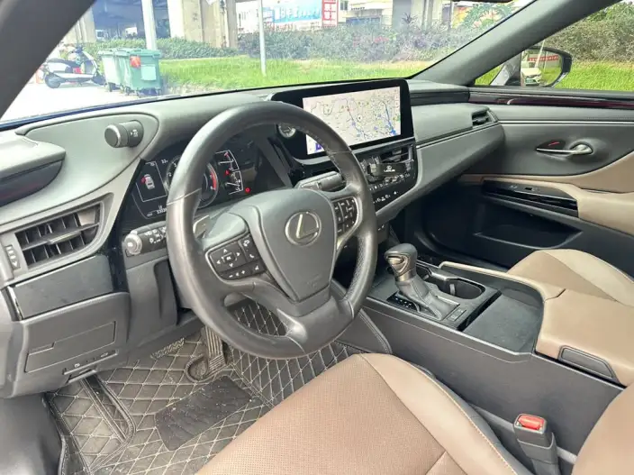 Lexus ES 2022 Model 200 Superior Edition – фото 8