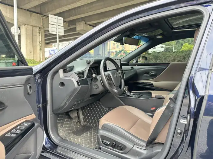 Lexus ES 2022 Model 200 Superior Edition – фото 9