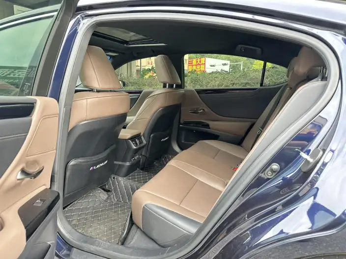 Lexus ES 2022 Model 200 Superior Edition – фото 10