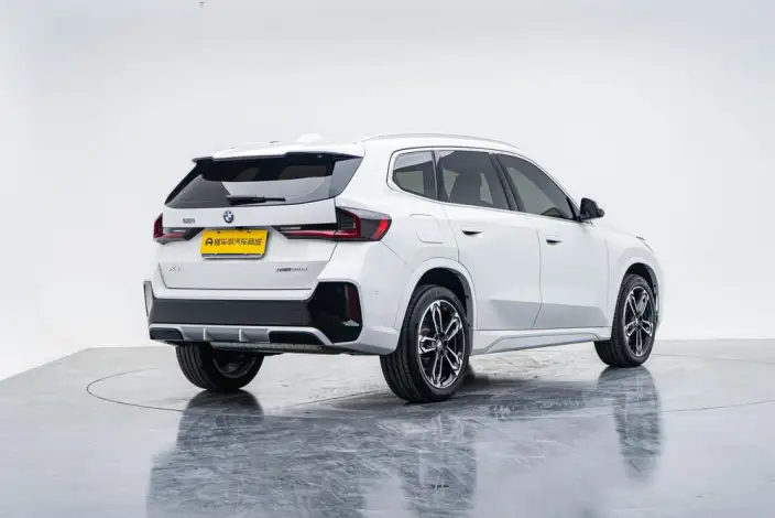 BMW X1 2026 Model sDrive25Li M Sports Set – фото 7