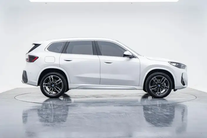 BMW X1 2026 Model sDrive25Li M Sports Set – фото 8