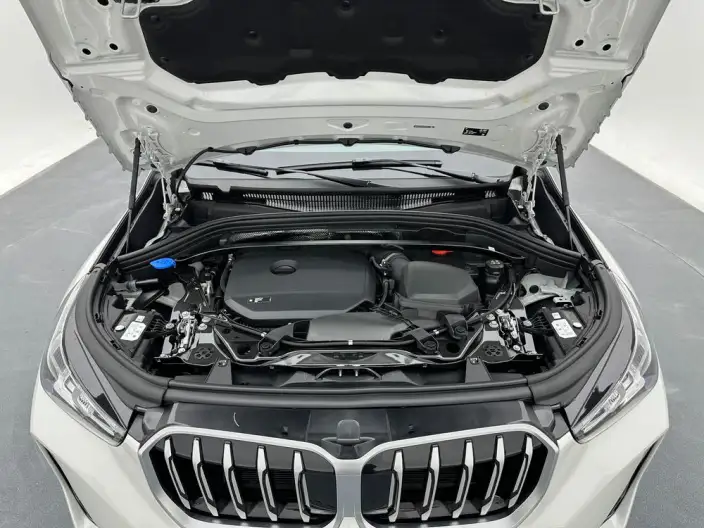 BMW X1 2026 Model sDrive25Li M Sports Set – фото 10