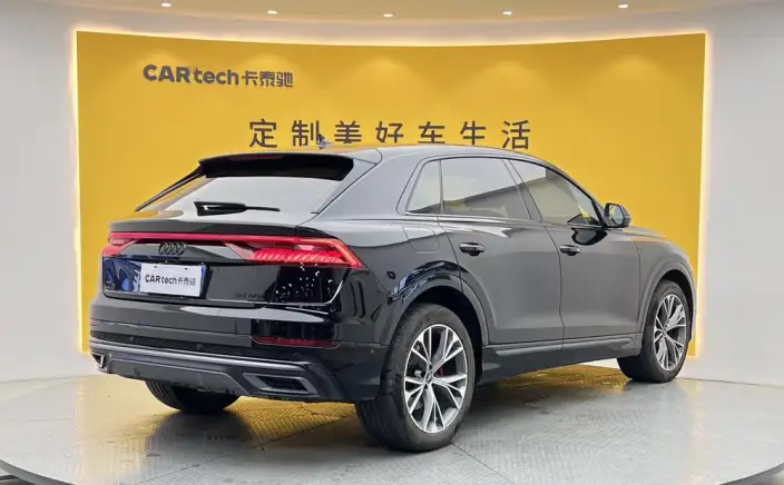 Audi Q8 2022 Model 55 TFSI Luxury Dynamic Model