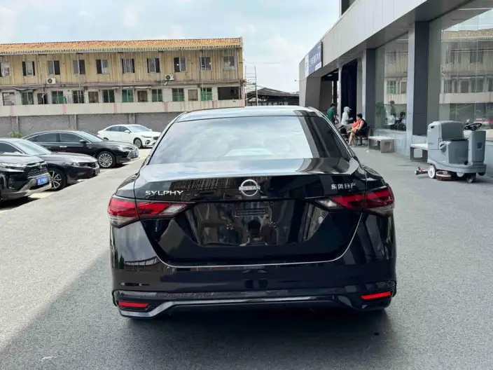Nissan Sylphy 2023 Model Facelift 1.6L CVT Yuexiang Edition – фото 5