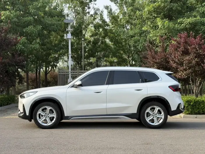 BMW X1 2023 Model sDrive20Li X Design Set