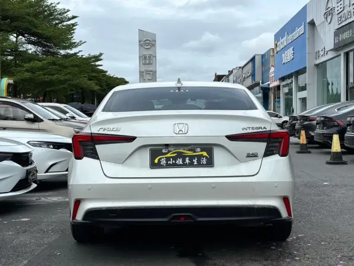 Model Ge 2023 Model 240TURBO CVT Technology Edition