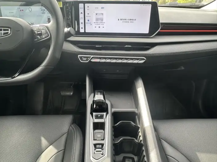 Geely Binrui 2022 Model Geely Binrui COOL 1.5T DCT Thunder Edition – фото 8
