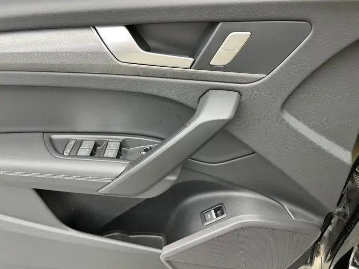 Audi Q5L 2023 Model 40T Luxury Dynamic Model – фото 9