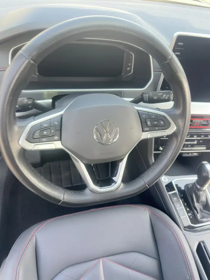 Volkswagen Lavida 2023 Model 300TSI DSG Starry Sky Yongyi Edition – фото 9