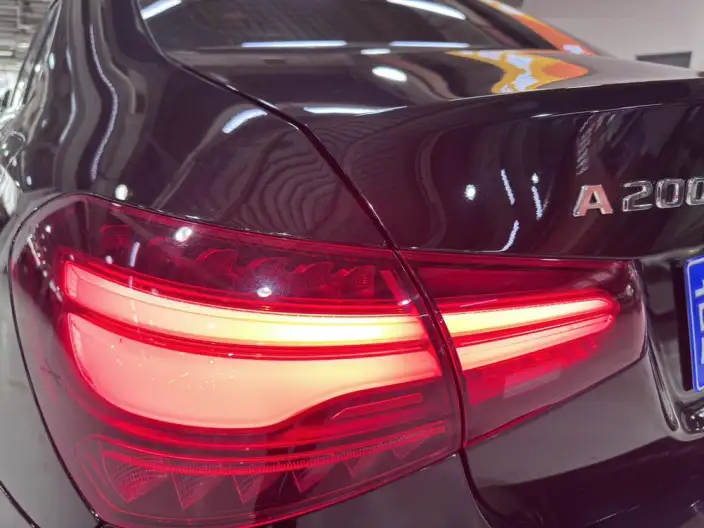 Mercedes-Benz A-class 2023 Model A 200 L Sports sedan Fashion Edition – фото 10