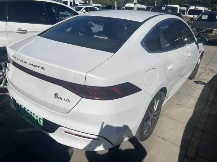 Qin Plus EV 2021 Model 500KM Luxury Model – фото 5