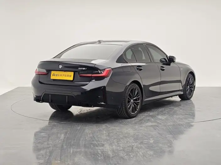 BMW 3 Series 2023 Model 325i M Sports Night Set – фото 7
