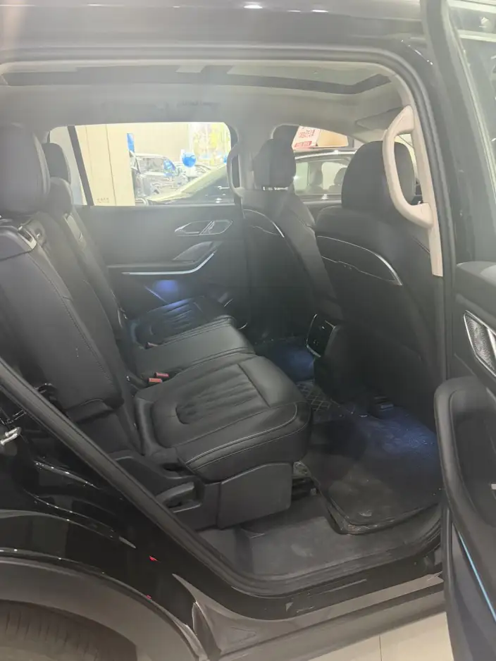 Hongqi HS7 PHEV 2024 Model 2.0T 4WD Flag Enjoy Edition 7 seat – фото 7