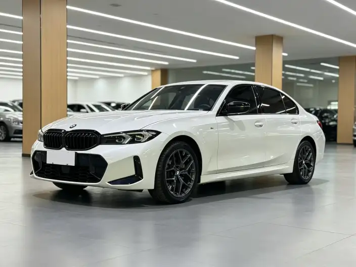 BMW 3 Series 2025 Model 330Li M Sports Night Set