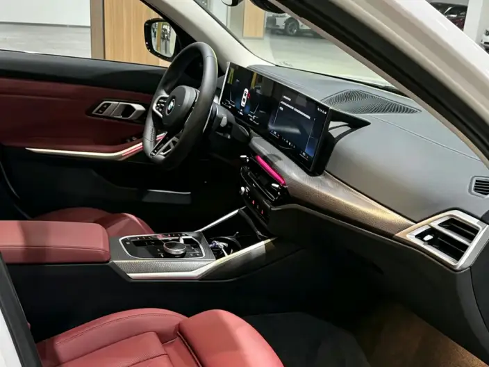 BMW 3 Series 2025 Model 330Li M Sports Night Set – фото 8