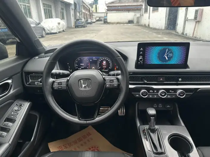 Honda Civic 2022 Model 240TURBO CVT Combustion Edition – фото 8