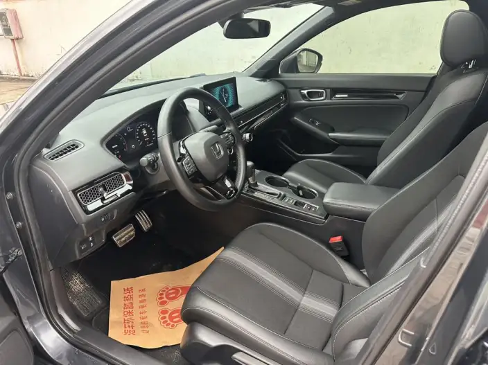 Honda Civic 2022 Model 240TURBO CVT Combustion Edition – фото 9