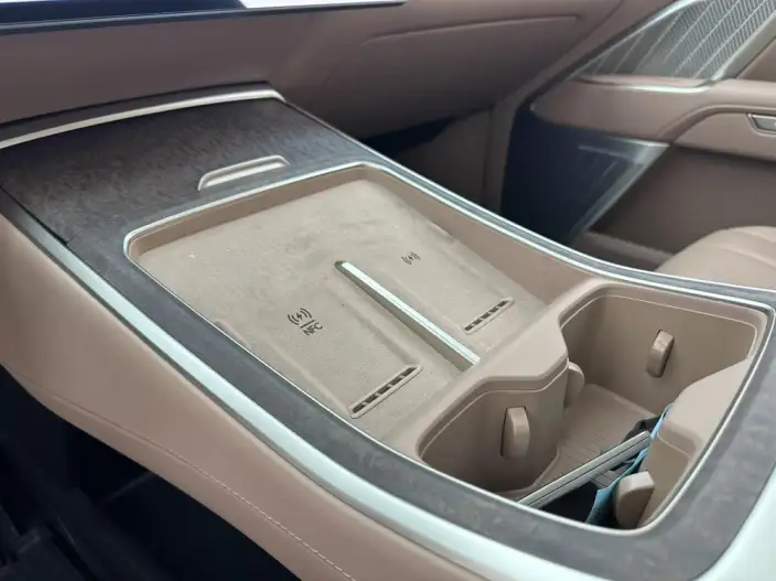 ONVO L90 2025 Model VI seat Edition Ultra – фото 9