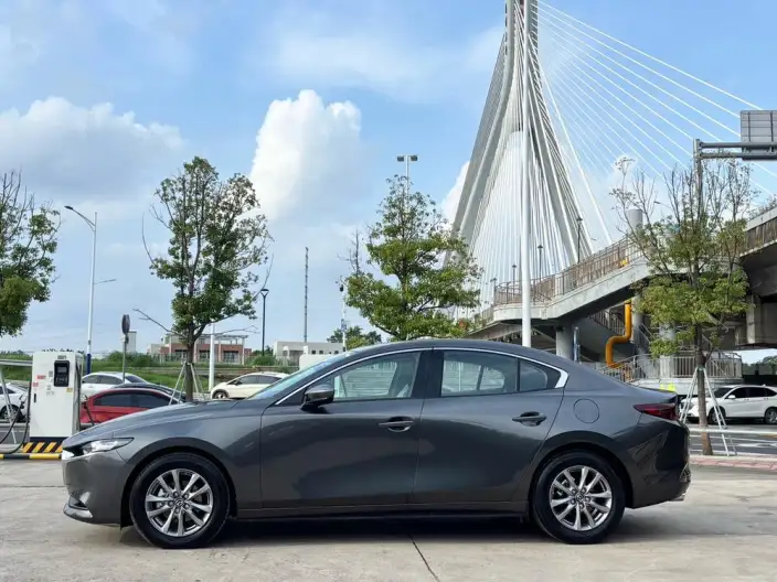 Mazda3 Axela 2023 Model 2.0L Automatic Zhi Engine Edition