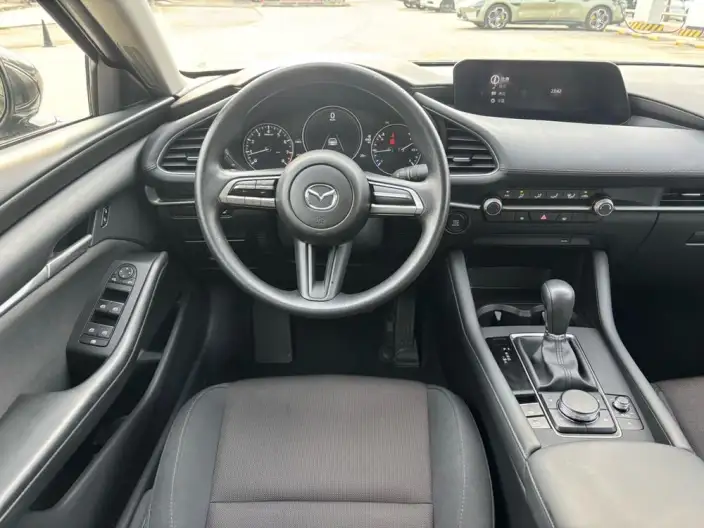 Mazda3 Axela 2023 Model 2.0L Automatic Zhi Engine Edition – фото 7