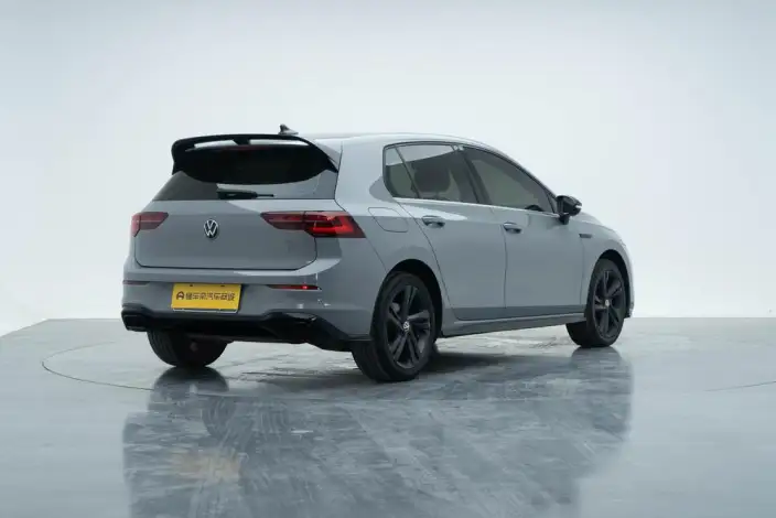 Volkswagen Golf 2021 Model 280TSI DSG R-Line – фото 7