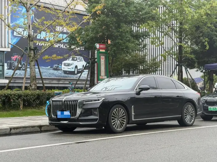 HONGQI H9 2022 Model 2.0T Smart Flag Enjoy Edition