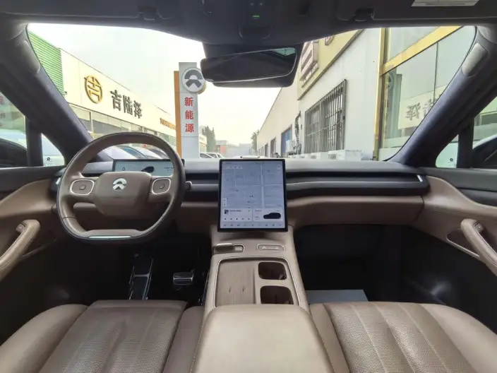 NIO ES8 2023 Model 75kWh – фото 6